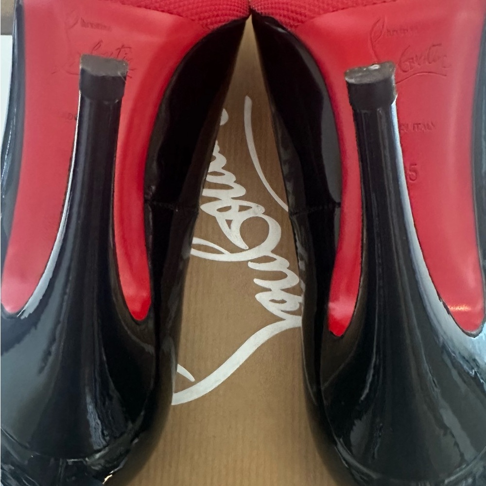 RARE, square toe Christian Louboutin red bottom heels. - Picture 4 of 9
